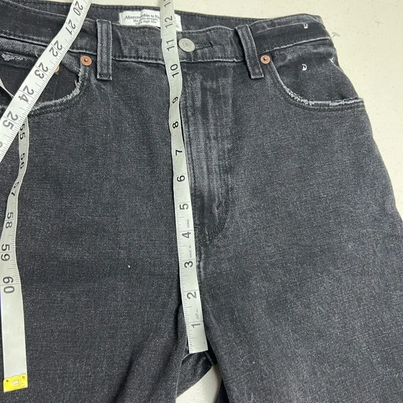 Abercrombie & Fitch Ultra High Rise The Ankle Straight Jeans Size 4L - Picture 7 of 12